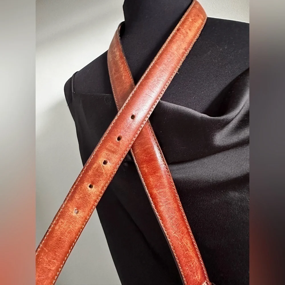 Tommy Hilfiger Brown Leather Belt Men’s 35-37 Brass Tone buckle Work Casual